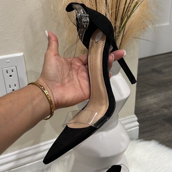 🖤🖤BLACK SUEDE HEELS - Picture 4 of 16